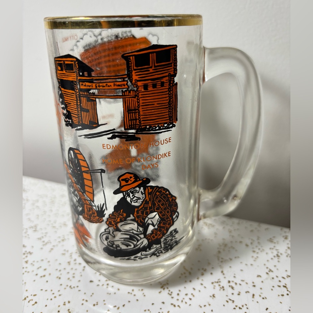 Vintage Dominion glass souvenir mug from Edmonton, Alberta